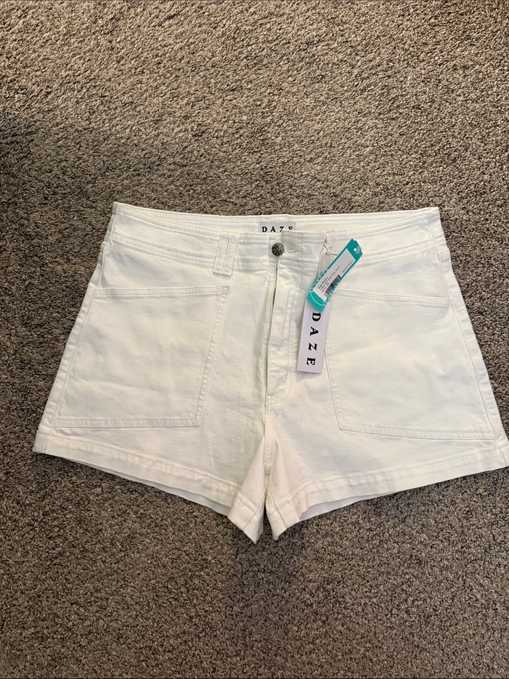 Daze Denim Valley Girl High Rise Shorts size 14 NWT